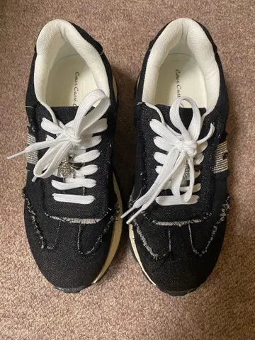 쿨 카리안 패셔너블 데님 데미지 가공 스니커즈 블랙