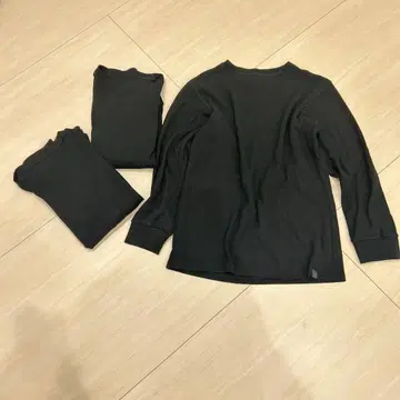 새상품급 UNIQLO 울트라 웜 남성용 히트텍 울트라 웜 M 사이즈 3개