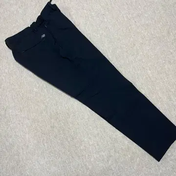 NEW BALANCE MET 24/Slim Tapered Fit 남성용