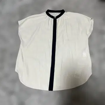 새상품 23구 노카라 블라우스 사이즈 38