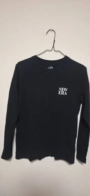 [ 새상품급 ] NEW ERA 뉴에라 롱T 긴팔T셔츠 블랙