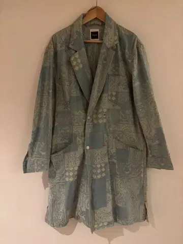 Iroquois 자카드 무늬 데님 코트