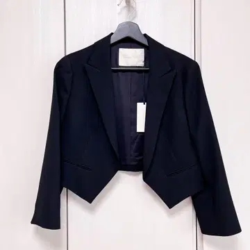 GraceClass 숏 기장 테일러드 자켓 블랙 그레이스 콘티넨탈