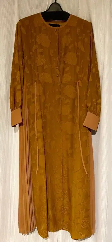 LADY 오팔 사이드 플리츠 원피스