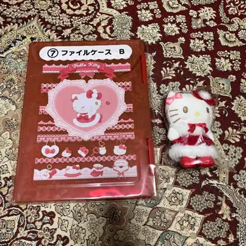 헬로키티 파일 케이스와 마스코트 세트