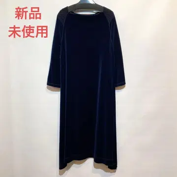 미사용 새상품 RaPPELER 라 벨벳 원피스 네이비 금만