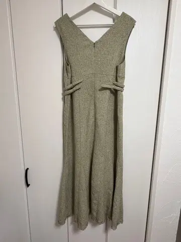 내추럴 꾸뛰르 사이드 벨트 디자인 트위드 자켓