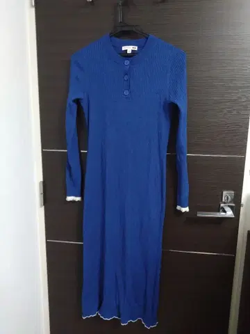 유니클로 WANDERSON M 블루 리브 긴팔 드레스