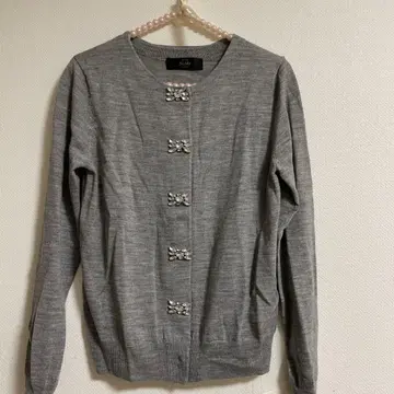 Noble 비쥬 그레이 긴팔 가디건