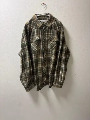 플란넬 셔츠 구제 의류
