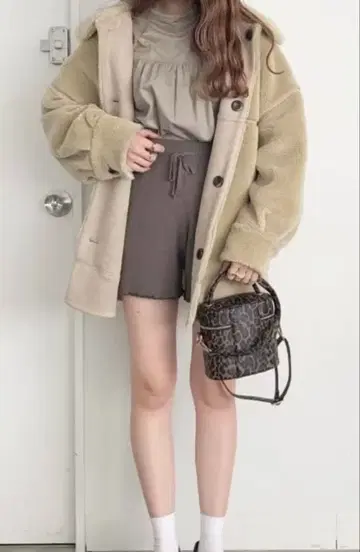 Heather 리버서블 보아 무스탕 코트