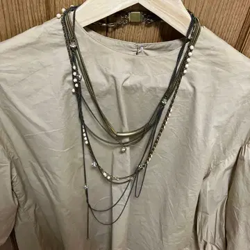 로아 드 샹브르 목걸이