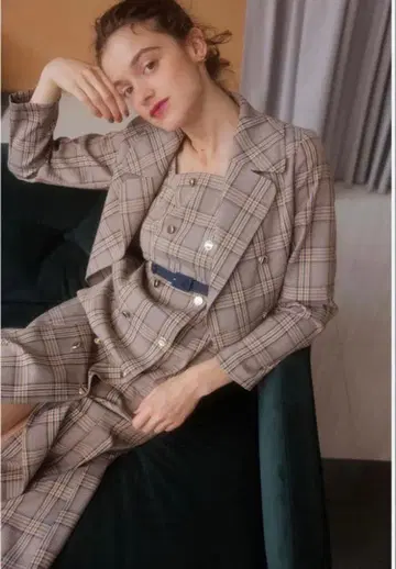 REDYAZEL 숏 자켓 & 타이트 원피스 세트