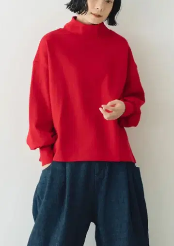 쿠라스코토+to 어른의 스테디셀러 하이넥 레드 빨간색 2025