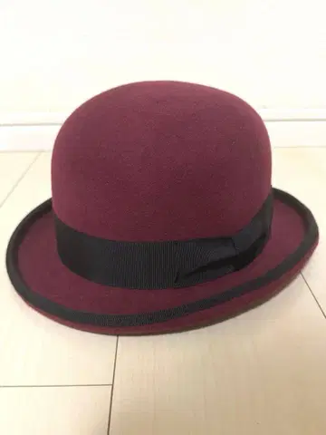 미사용 새상품 CA4LA 버건디 와인 레드 울 햇 햇