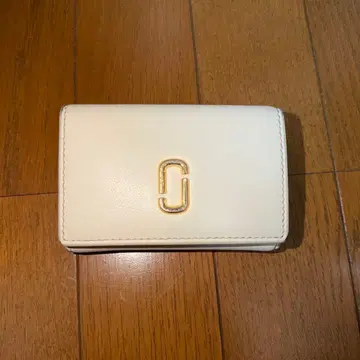 마크제이콥스 Marc Jacobs 지갑 3단 폴더형 지갑 화이트