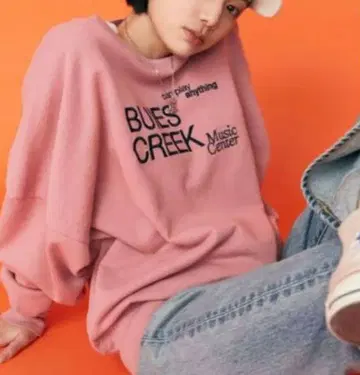 ungrid 자수 로고 루즈 맨투맨 핑크