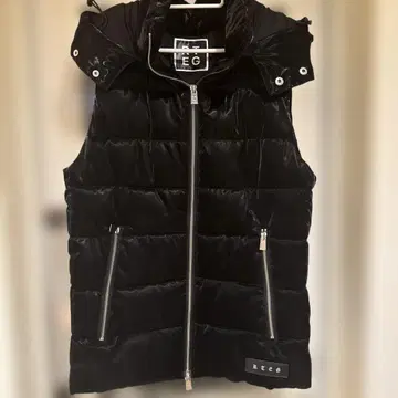 [ 새상품급 ] RTEG 아담스 저글러 후드 부착 다운 베스트 M 사이즈