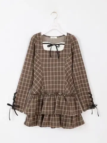 에블린 핏 로우웨스트 원피스