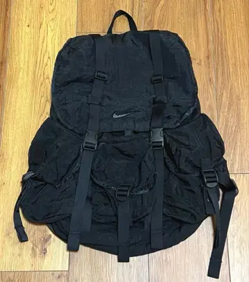 NIKE 파라슈트 백팩 90s 은색 택 블랙