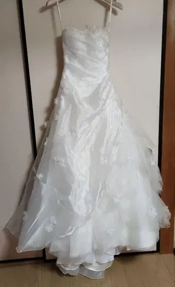 웨딩 드레스 A 라인 레이스 꽃 고급 쿠튀르 나오코 클라우디아