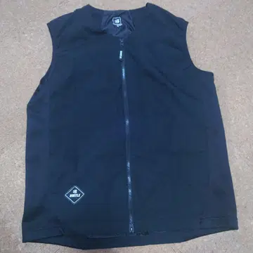 바틀 BURTLE. 3214 블랙 XL 집업 베스트.