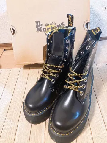 닥터마틴 JADON MAX 8홀 부츠 (43)