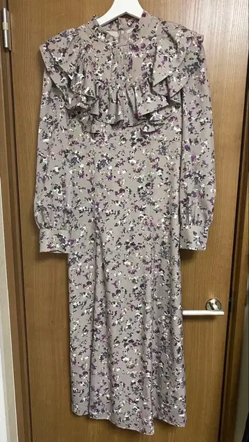 And Couture 꽃무늬 프릴 맥시 드레스 M 사이즈