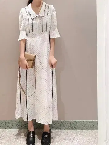 SNIDEL 파이핑 디자인 프린트 원피스