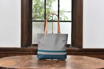 오카키 오미규 가죽과 캔버스 토트백