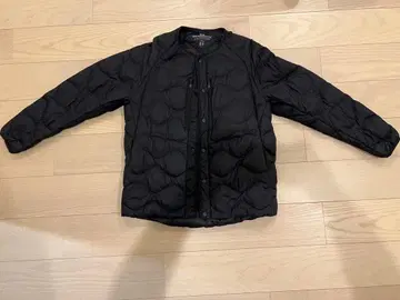 UNIQLO White Mountaineering 울트라 라이트 다운