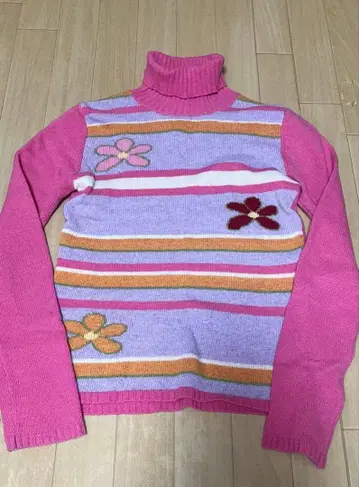 Pompopshop 꽃무늬 핑크 니트