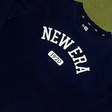 로고 프린트 뉴에라 맨투맨 트레이닝복 네이비 M NEWERA