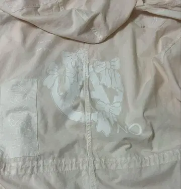 수지 라벨 맹독 롱 기장 코트 moudoku