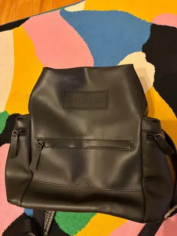 HUNTER 탑 클립 러버 코팅 백팩 블랙