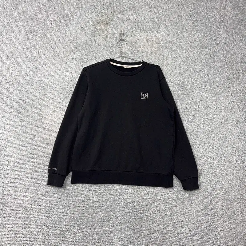 True Religion Logo Black Sweatshirt 105 (XL)