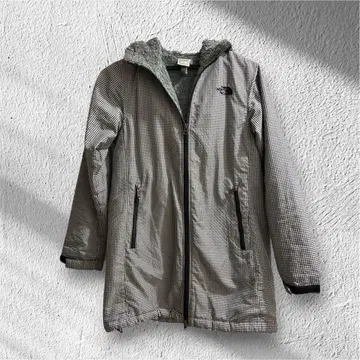 THE NORTH FACE 체크 무늬 후드 부착 자켓