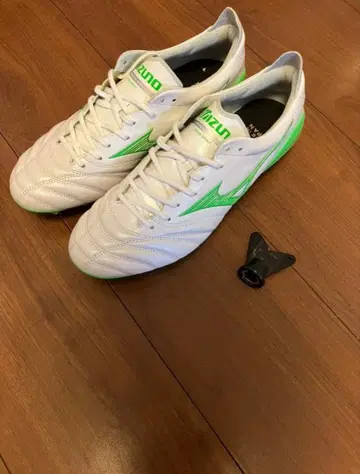 미즈노 모렐리아 축구화 화이트/그린