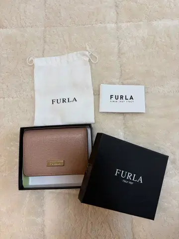 FURLA 3단 폴더형 지갑 핑크