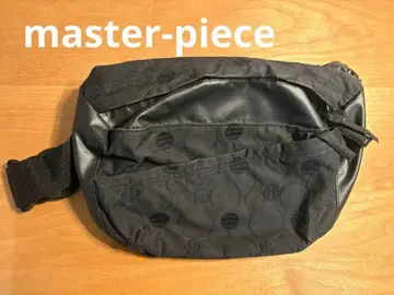 master-piece 바디백