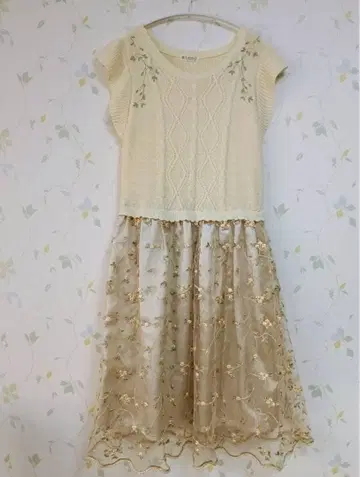 axes femme 새상품급 자수 꽃 패턴 니트 원피스 M