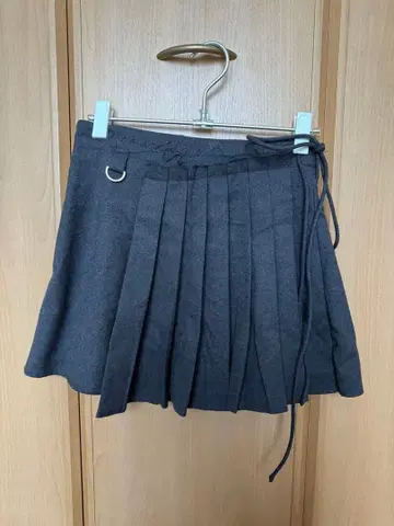 SeaRoomlynn 비대칭 플리츠 스커트