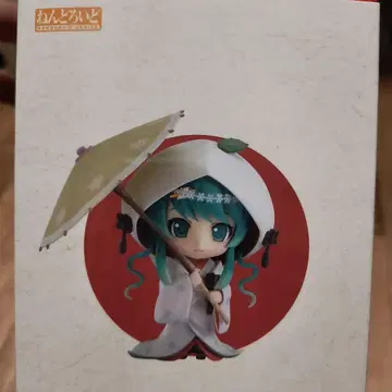 [ 미개봉품 ] 유키 미쿠 딸기 시로무쿠 Ver. 넨도로이드