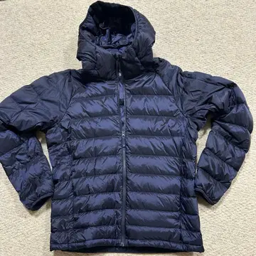 유니클로 울트라 라이트 다운 후드티