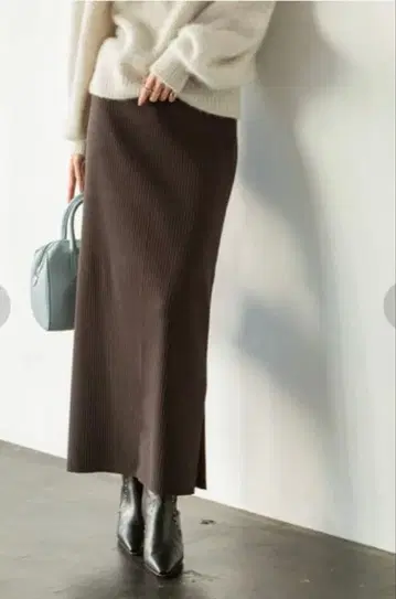 리브 타이트 스커트 노블