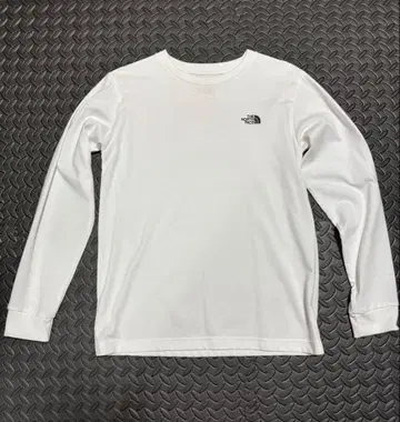 THE NORTH FACE 화이트 긴팔T셔츠 M