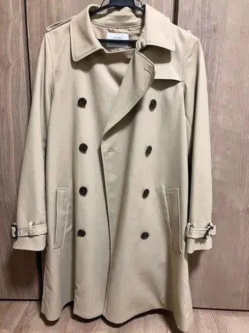 STUDIOUS 베이지 트렌치코트
