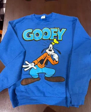 구피 프린트 맨투맨 파랑