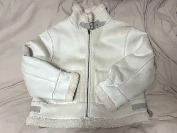 merryjenny 화이트 무스탕 코트