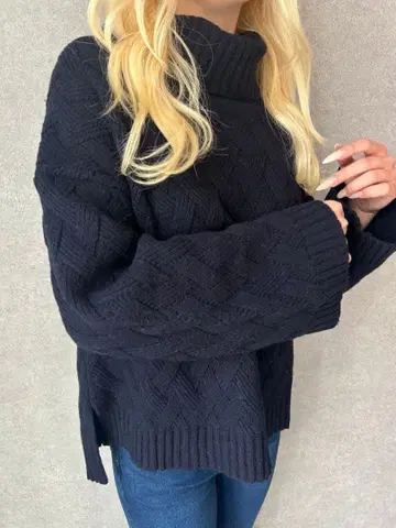 [ Grand Park ] 이탈리아 실 사용 케이블 니트 터틀 네이비